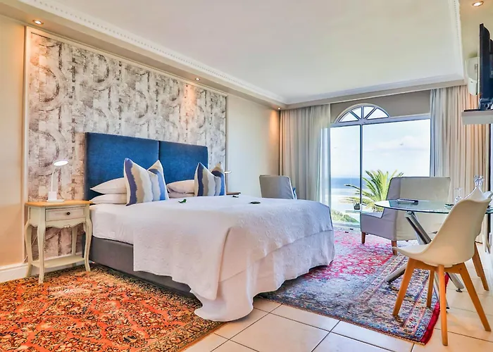 Guest house: Hermanus Beachfront Lodge - Solar Power